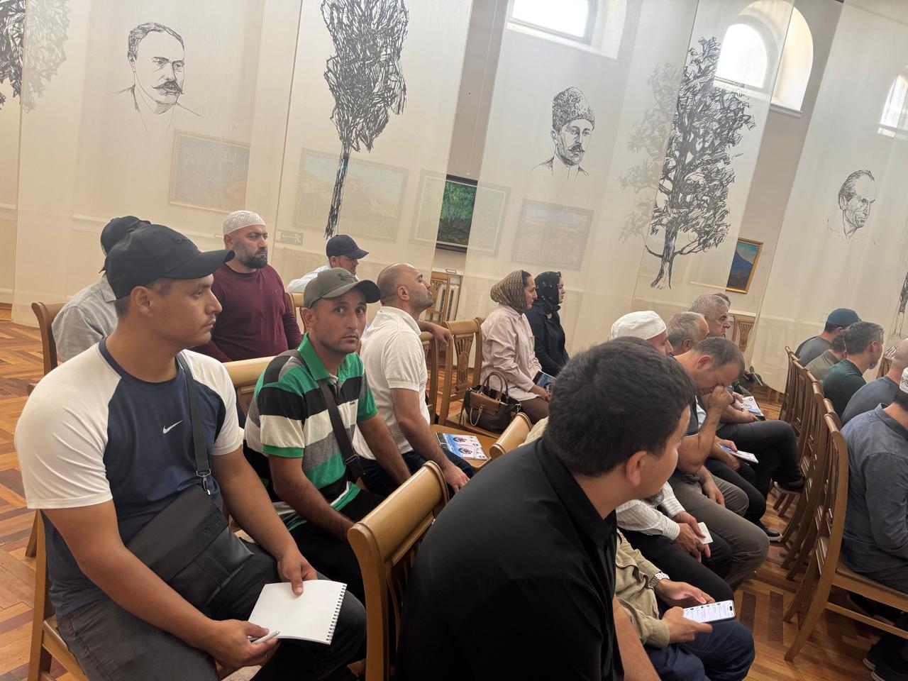 От диалога к единству: в Дагестане обсудили роль религии в укреплении общества